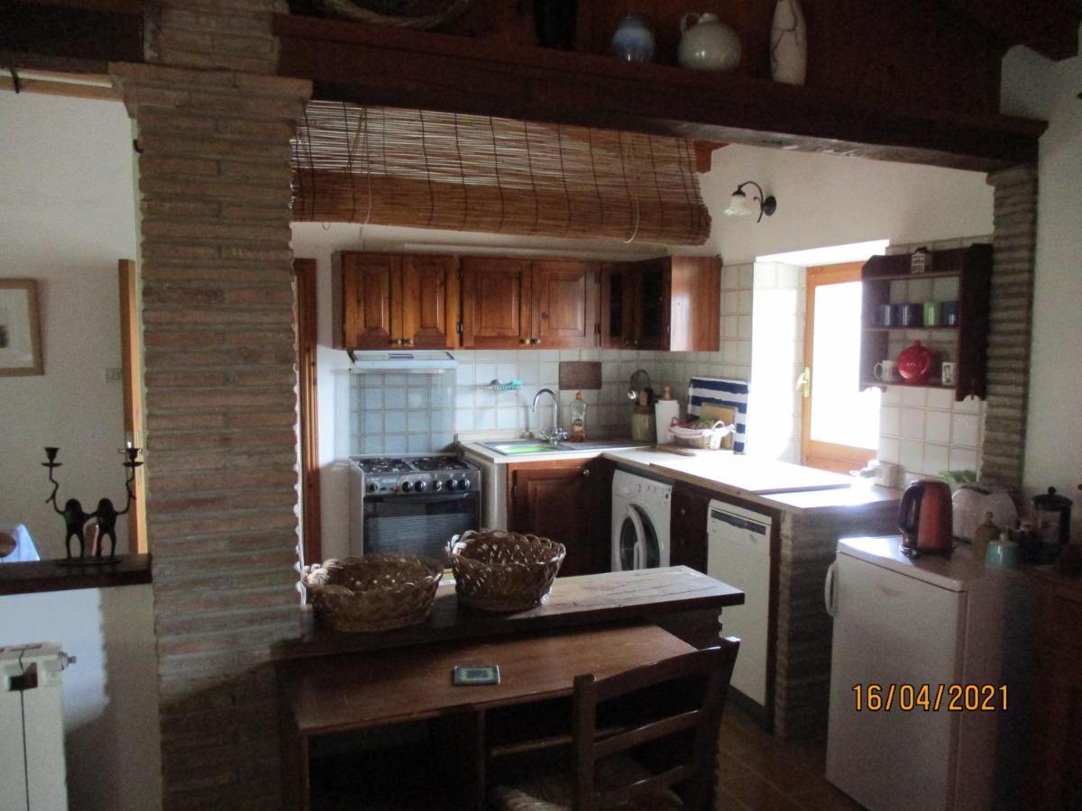 Appartement Localita S Cecilia 30, Urbania Extérieur photo